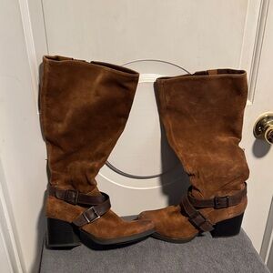 boc Tan Suede Heeled Boots